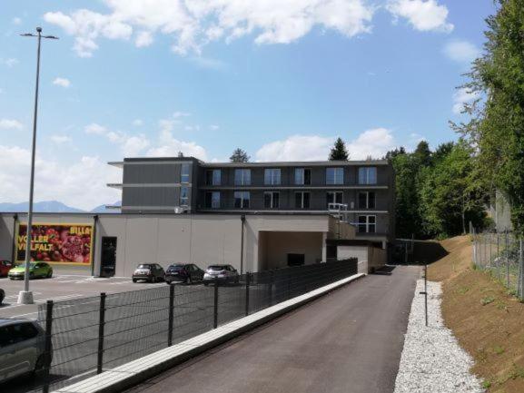 Stunning Woerthersee Holiday Home Sekull Bagian luar foto